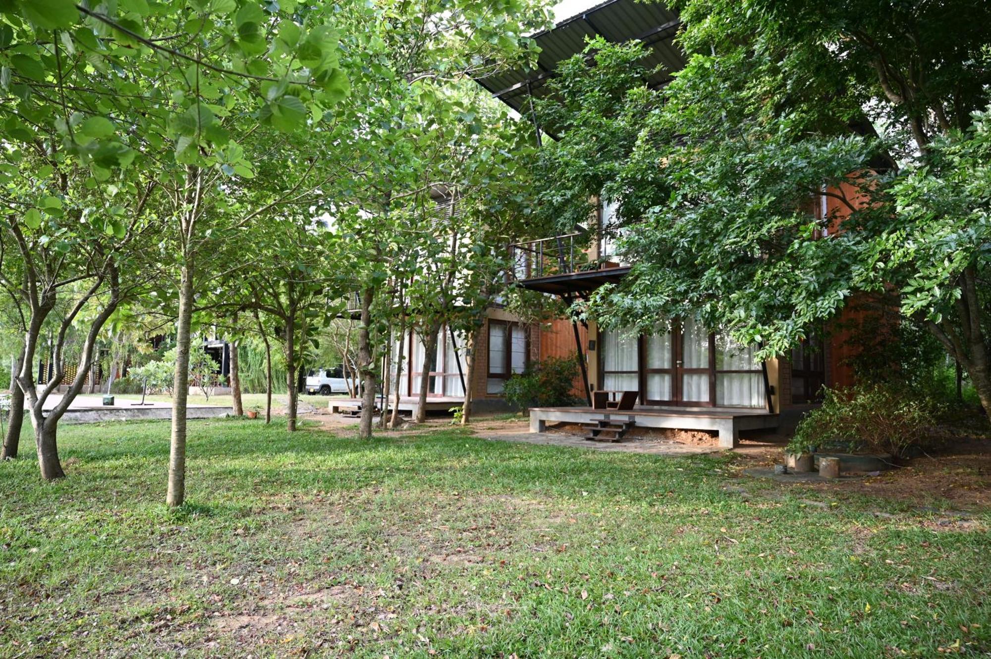 Breezy Lake ทิซซามาฮารามา ภายนอก รูปภาพ